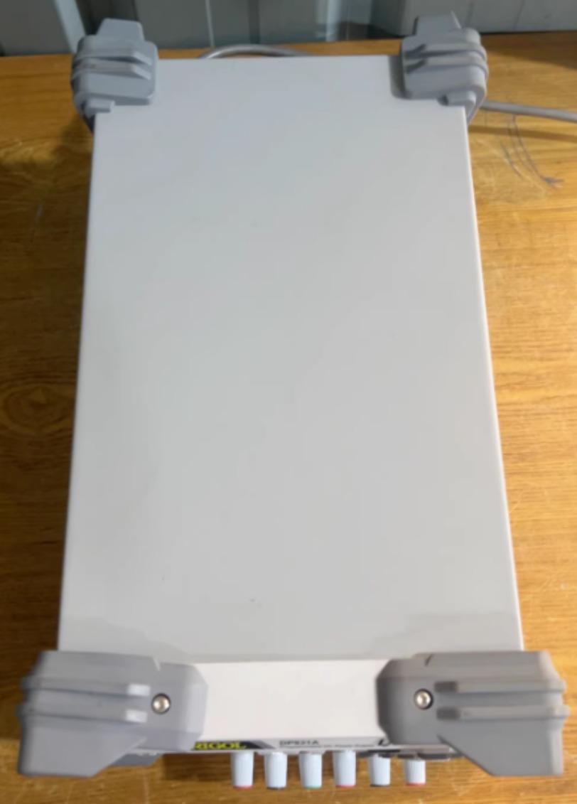 1 unidad Rigol DP831A fuente d - Linear Dc Power Supply Triple Output reseña y precio